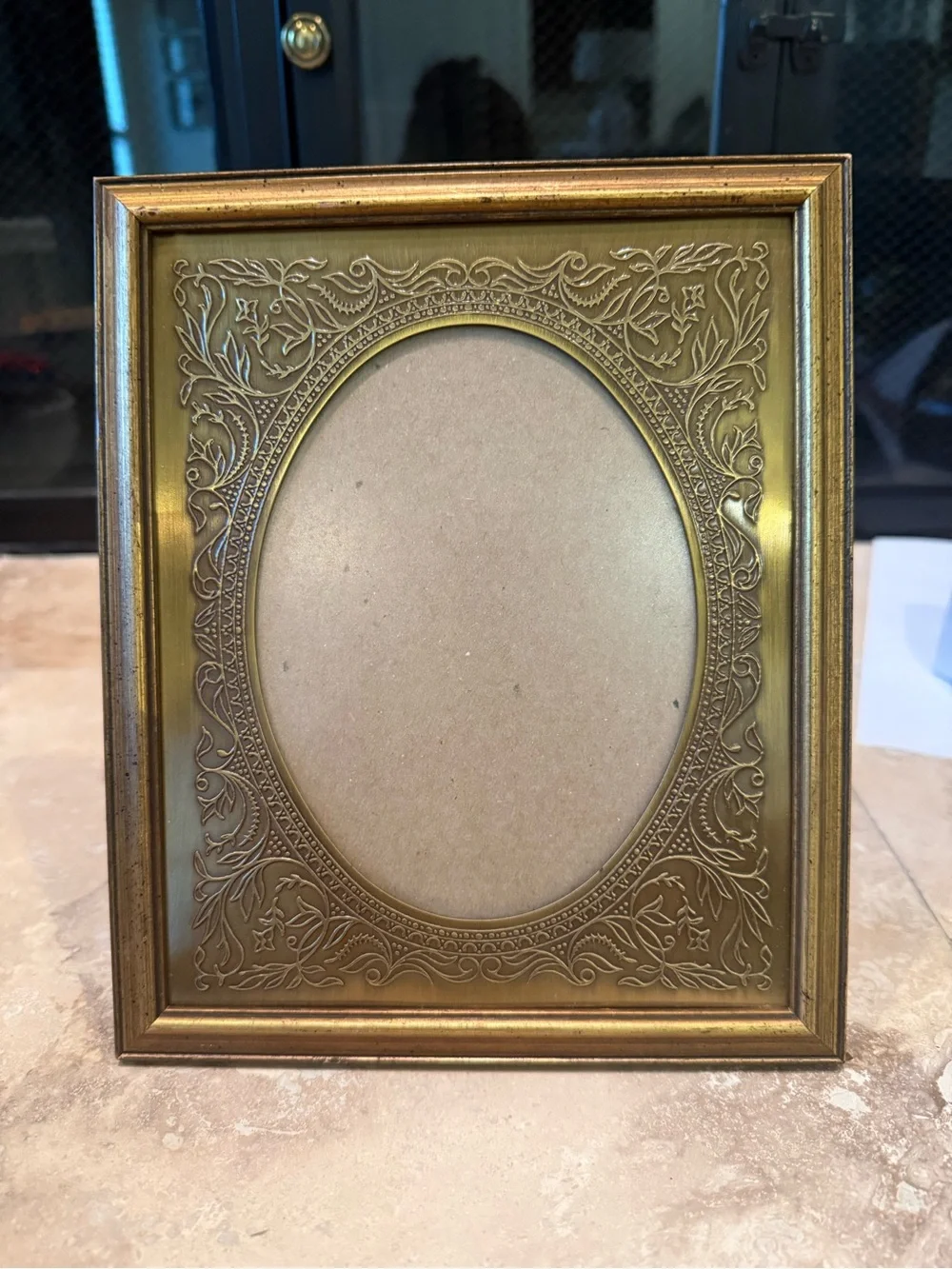 Vintage Ornate Embossed Metal Oval Hole Matt Gold Wood Frame Easel Back